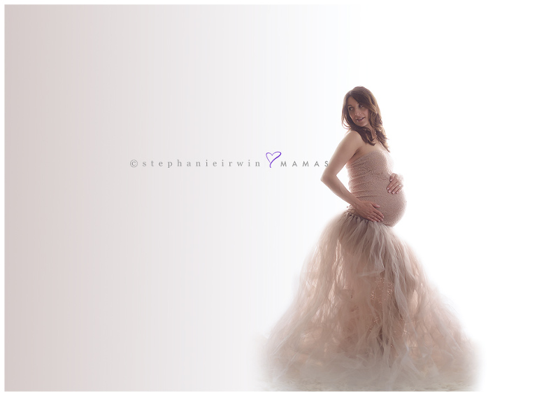 modern Toronto maternity photography by Stephanie Irwin Photography